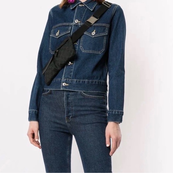 Gucci Handbags - Gucci Black Crossbody Bum Bag